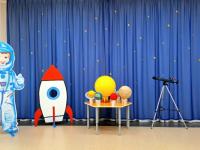 Спортивное развлечение "Юные космонавты" в подготовительной группе "Лесная" и "Пчелки"