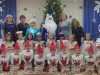 Новогодний праздник в средней группе Морская "Как Дед Мороз стал маленьким"